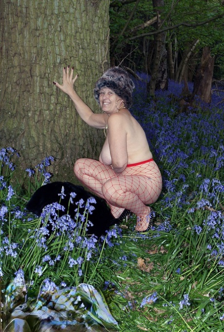 sexy older ebony women tits nude photo