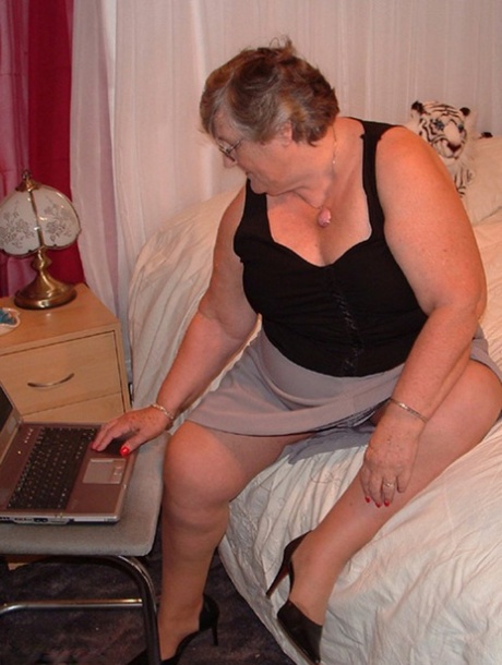 be an outrageous older woman porno images