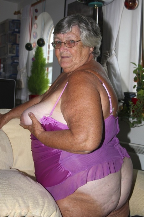 wide ass big thight anal spread granny beautiful gallery