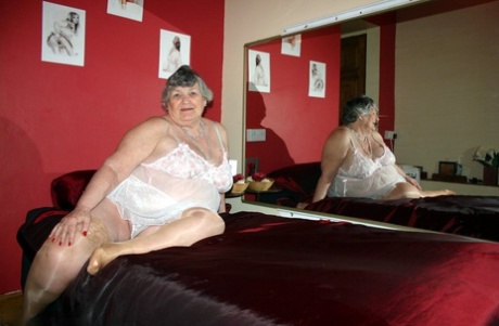 pictures older women sex hot image