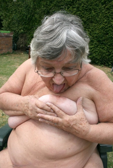 older women having squirting orgasms free porn photos