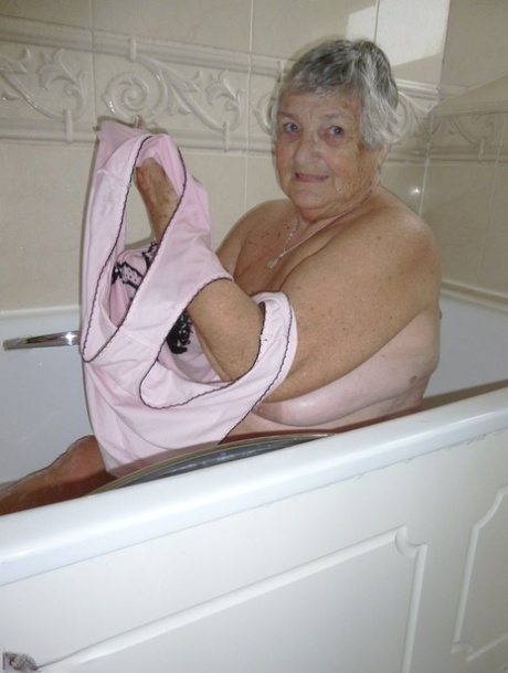 fat old woman vidios free sex image