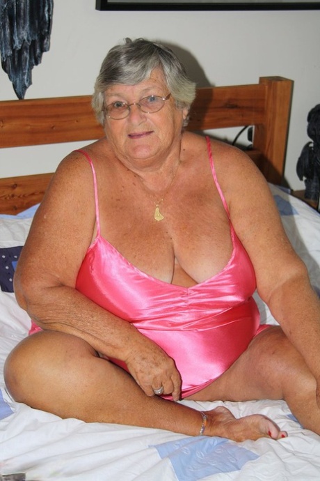 x kinky granny pornographic pictures