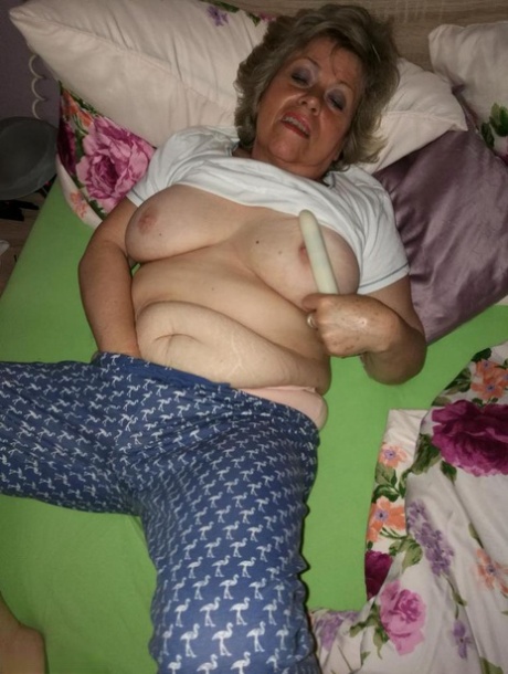 cum hungry granny hot sexy images