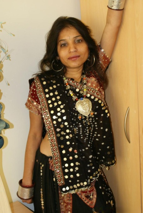 Kavya Sharma pornographic actress pics