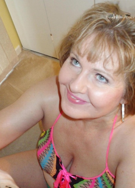 chubby granny pussy beautiful naked images