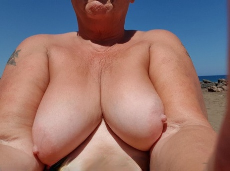 outdoor grannytures hot nude pic