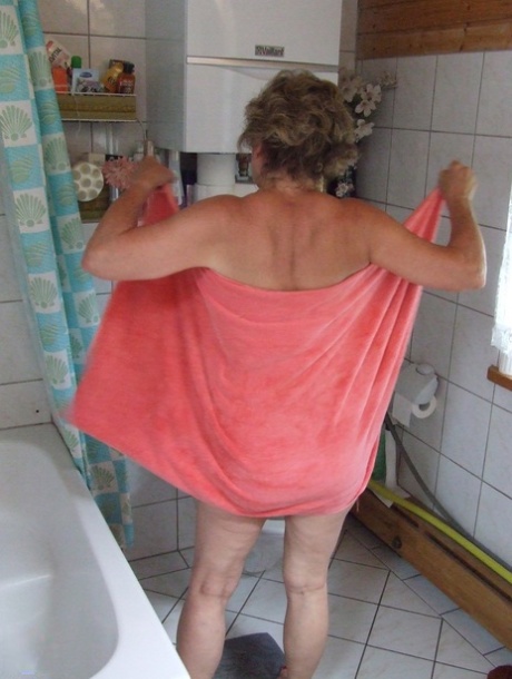 submitted amateur granny pretty pics