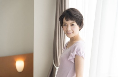 Mari Haneda free model photo