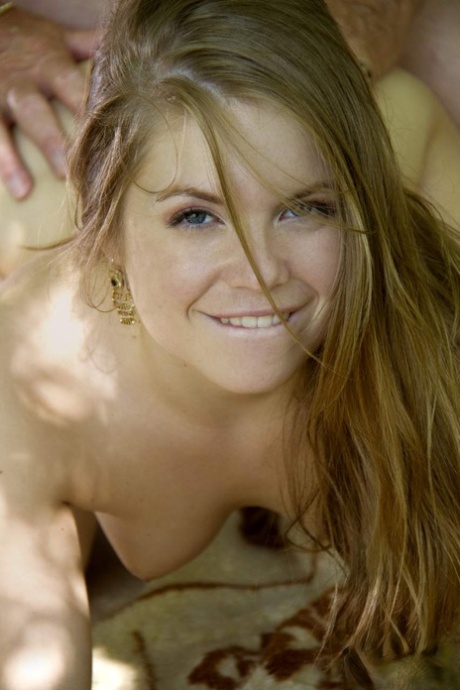 Alessandra Jane nude model photo