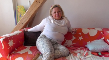 russian granny homemade nudes photo