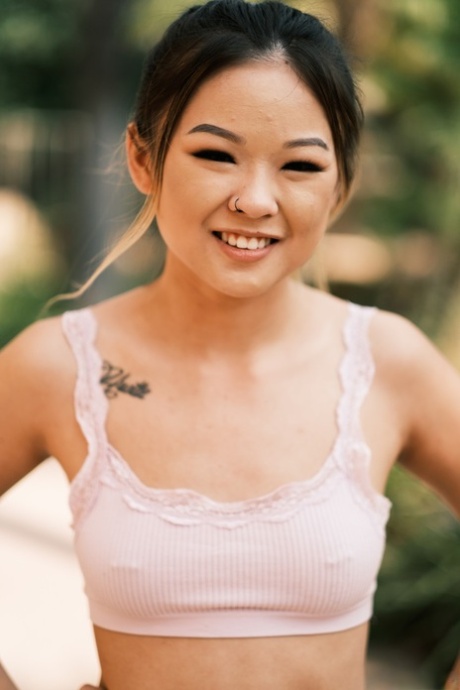 Lulu Chu sex star archive