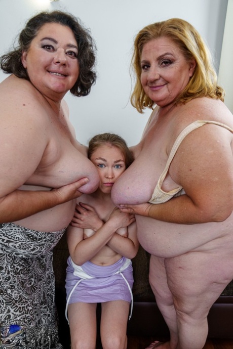 chaterbate granny beautiful nude pics